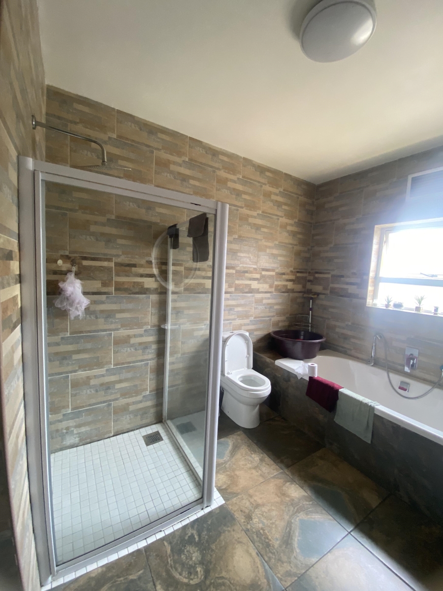 6 Bedroom Property for Sale in Mount Pleasant Western Cape